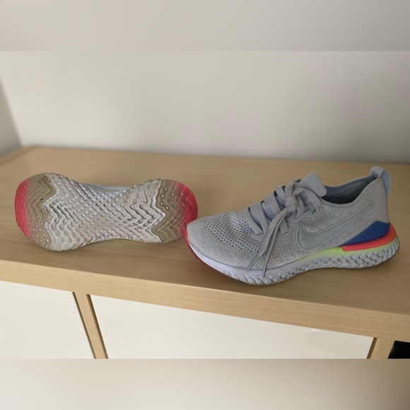 Light blue Nike runners - Picture 2 of 2